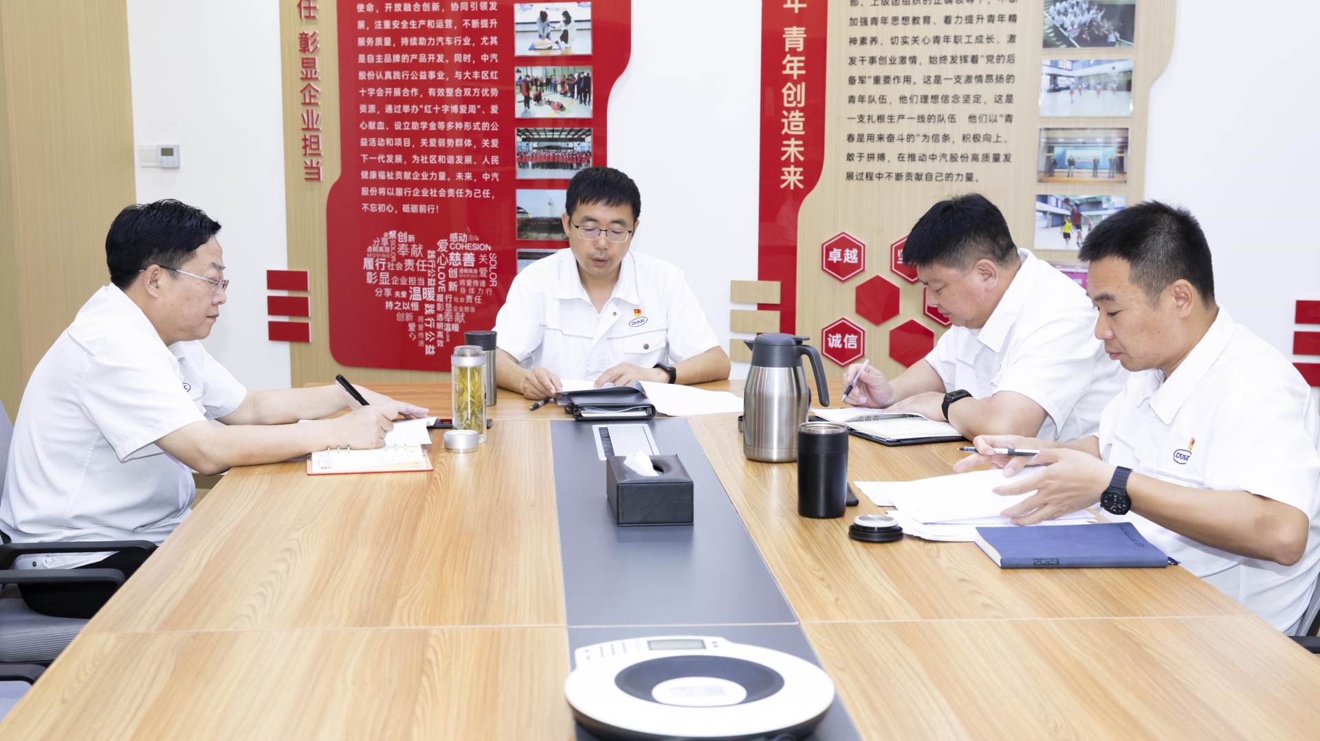 f2d39323e29193e02509e6be15926e7.jpg f2d39323e29193e02509e6be15926e7.jpg